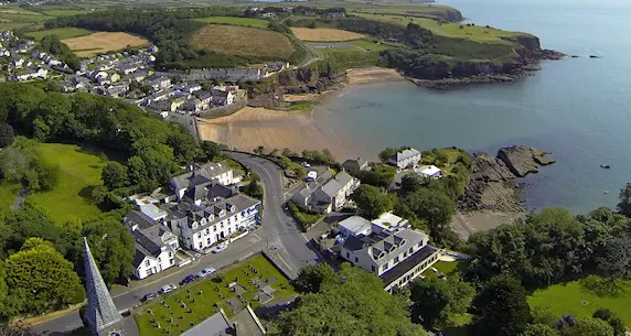 Il villaggio di Dunmore East sulla costa irlandese